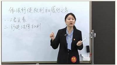 优雅与专业兼具：全新国产教师制服展示及其设计理念解析